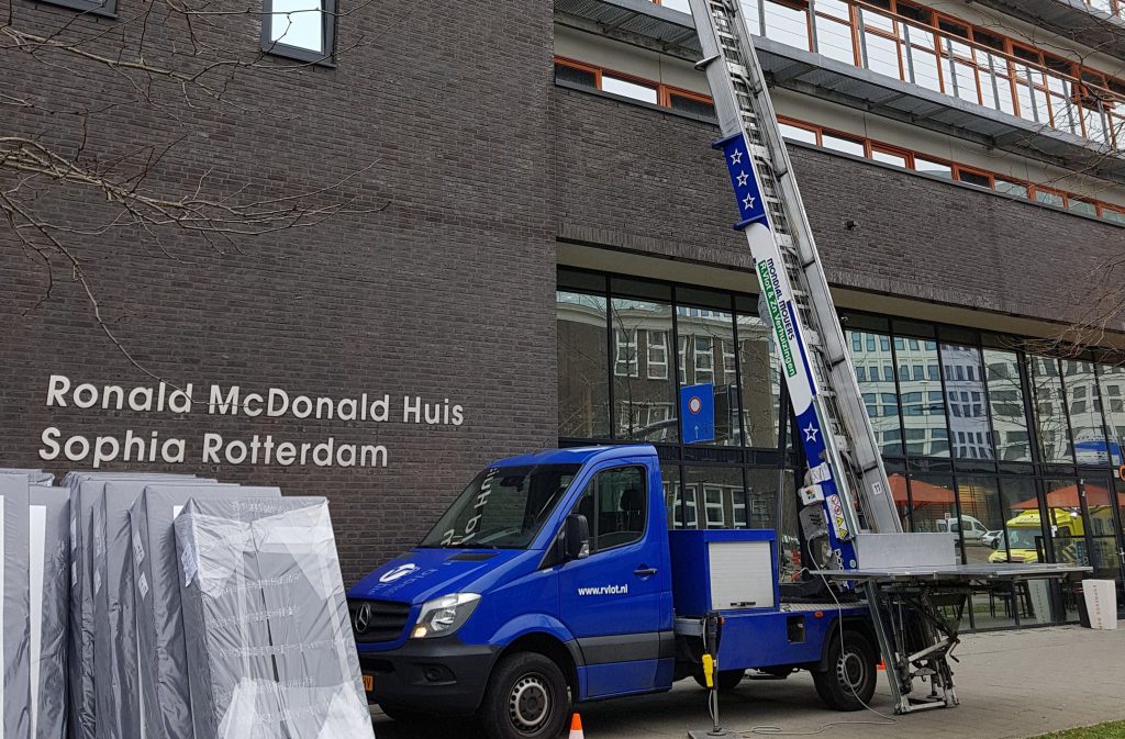 1903 Ronald McDonald Sophia Rotterdam Vlot Ronald McDonald