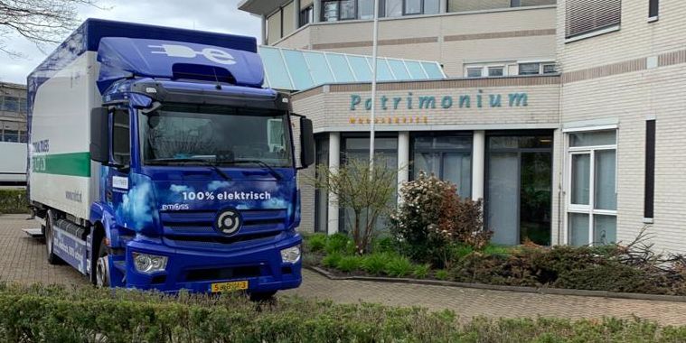2005-Verhuizing-Patrimonium-wagen-liggend elektrische verhuizing