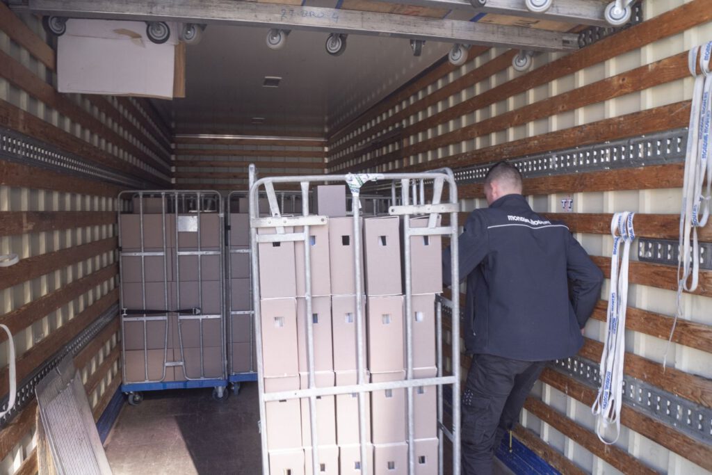 verhuizing archief provincie Groningen