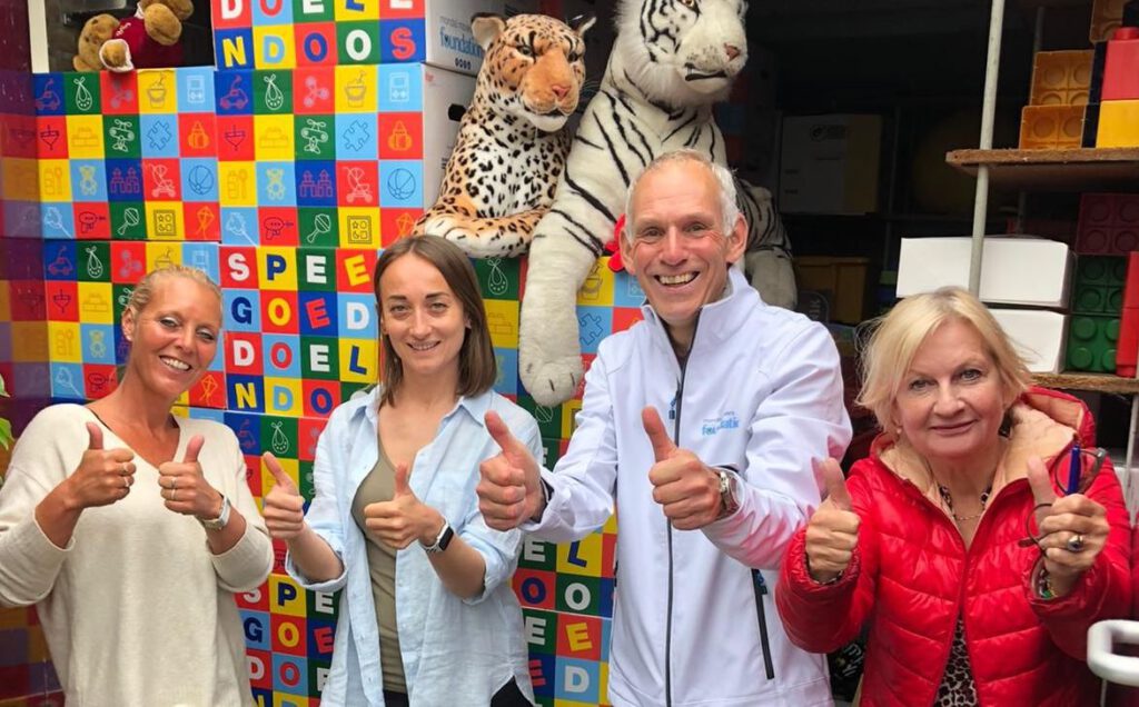 Inzamelingsactie Speelgoededoelendoos voor de Mondial Movers Foundation