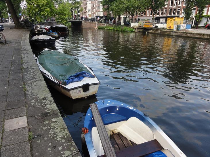 Mondial Verhuisboot in Amsterdam