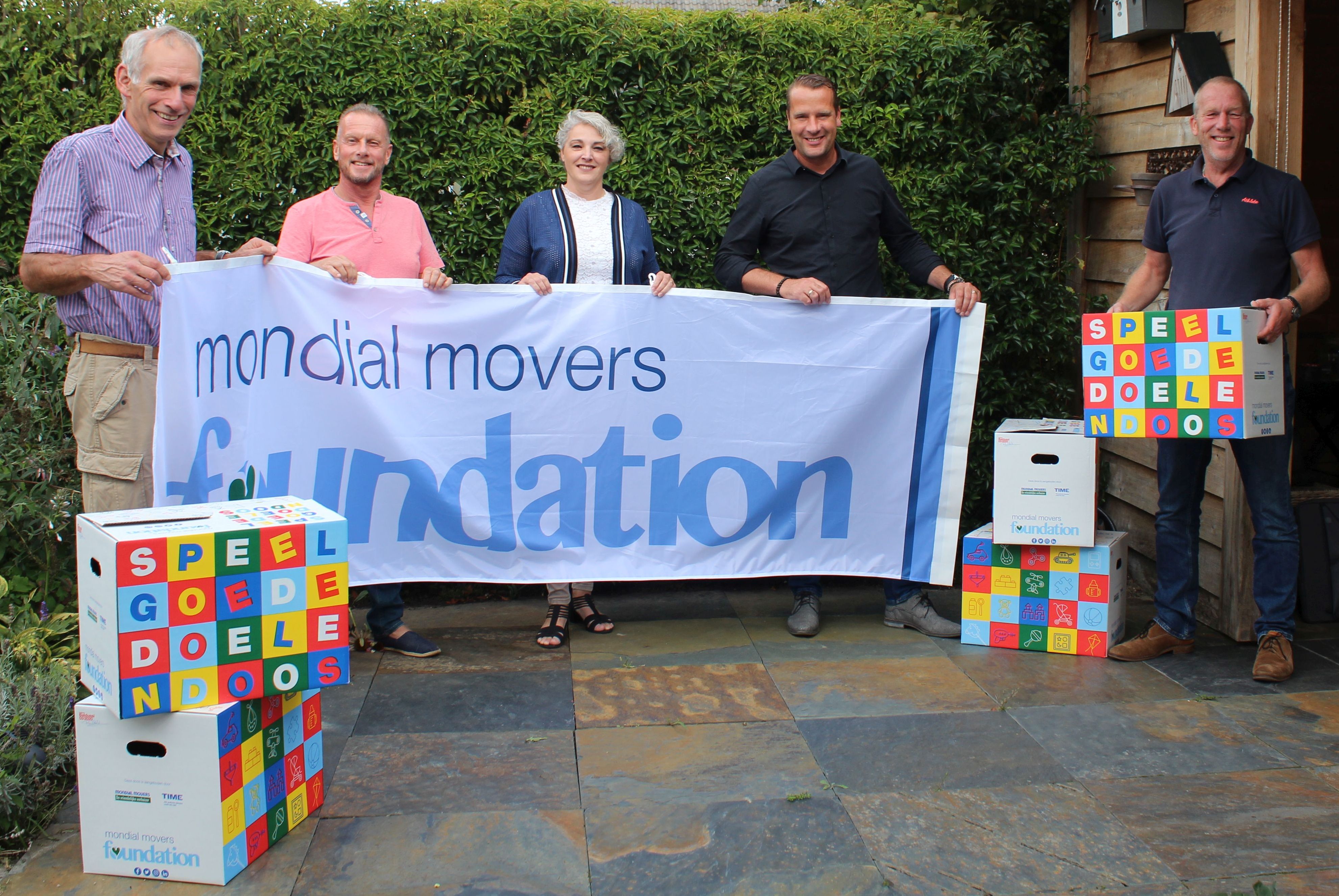 Speelgoededoelendoos Mondial Movers Foundation