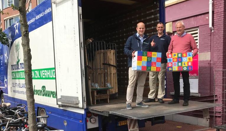 speelgoedbank Delft wordt bevoorraad door de Mondial Movers Foundation