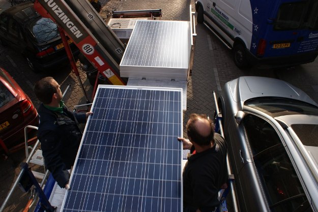 Uiterst duurzame verhuizing zonnepanelen elektrisch verhuisd